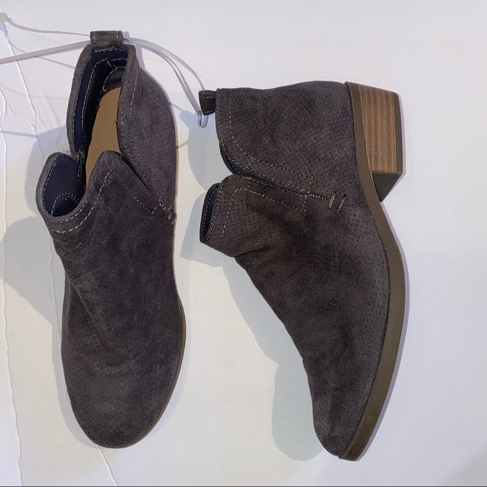 Target Universal Thread Pull On Perforated Boot 7… - image 4